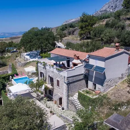 -villa Don Dan -villa With Pool Near Split -suitable For Extended *