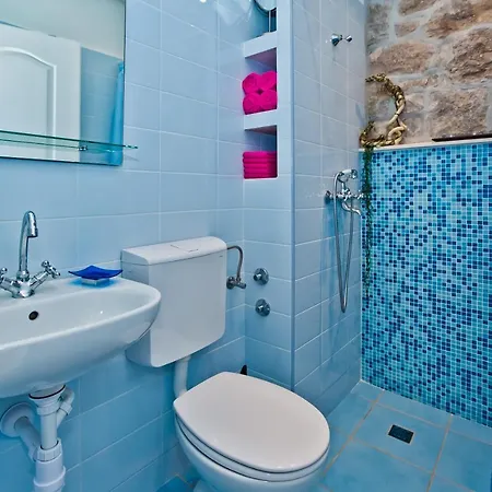 -villa Don Dan -villa With Pool Near Split -suitable For Extended Βίλα Žrnovnica