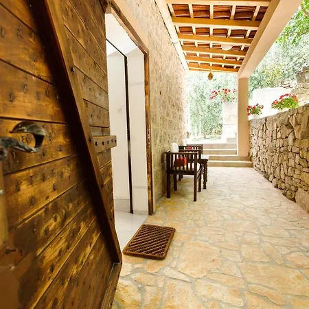 -villa Don Dan -villa With Pool Near Split -suitable For Extended Žrnovnica